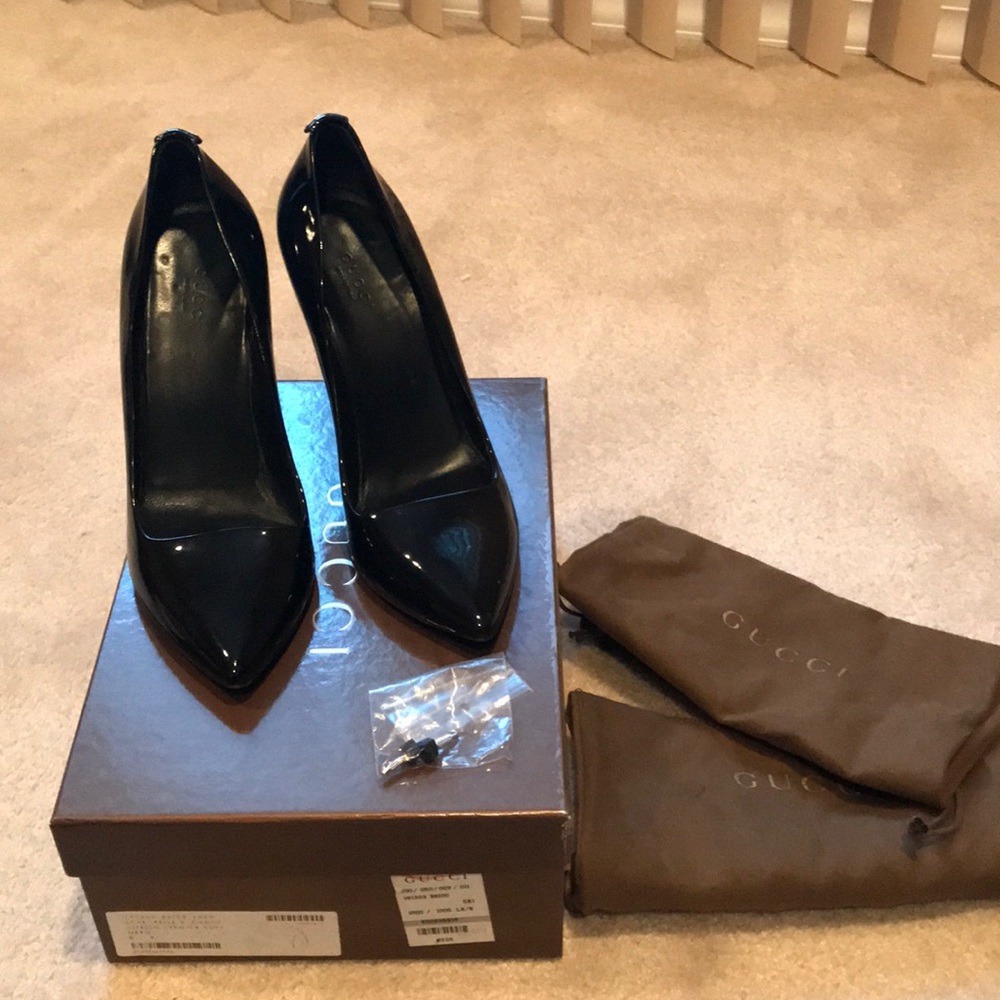 Good condition Gucci Patent stilettos.